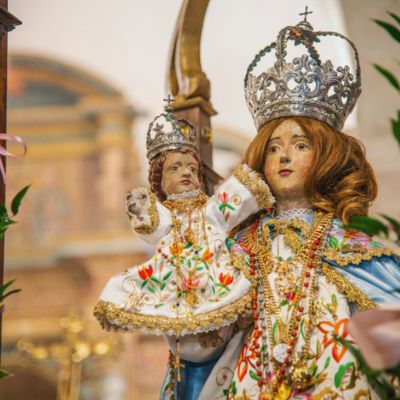 Statua della Madonna d'Itria