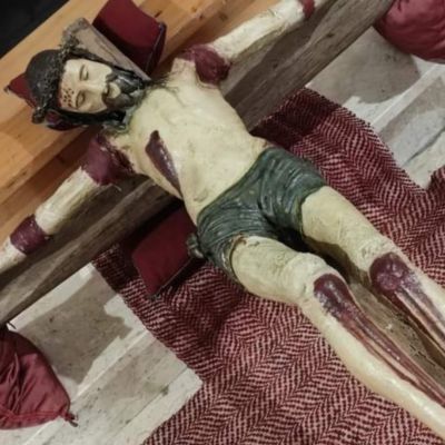 Particolare del Cristo del 1500 conservato nella chiesa